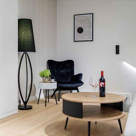 Grand House Appartement Olsztyn  Buitenkant foto